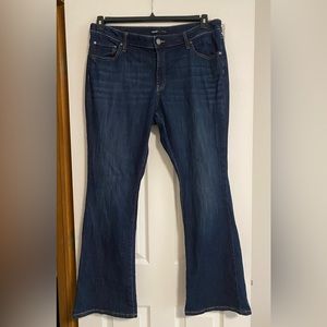Simply Vera VeraWang dark indigo bootcut jeans, Size 18.